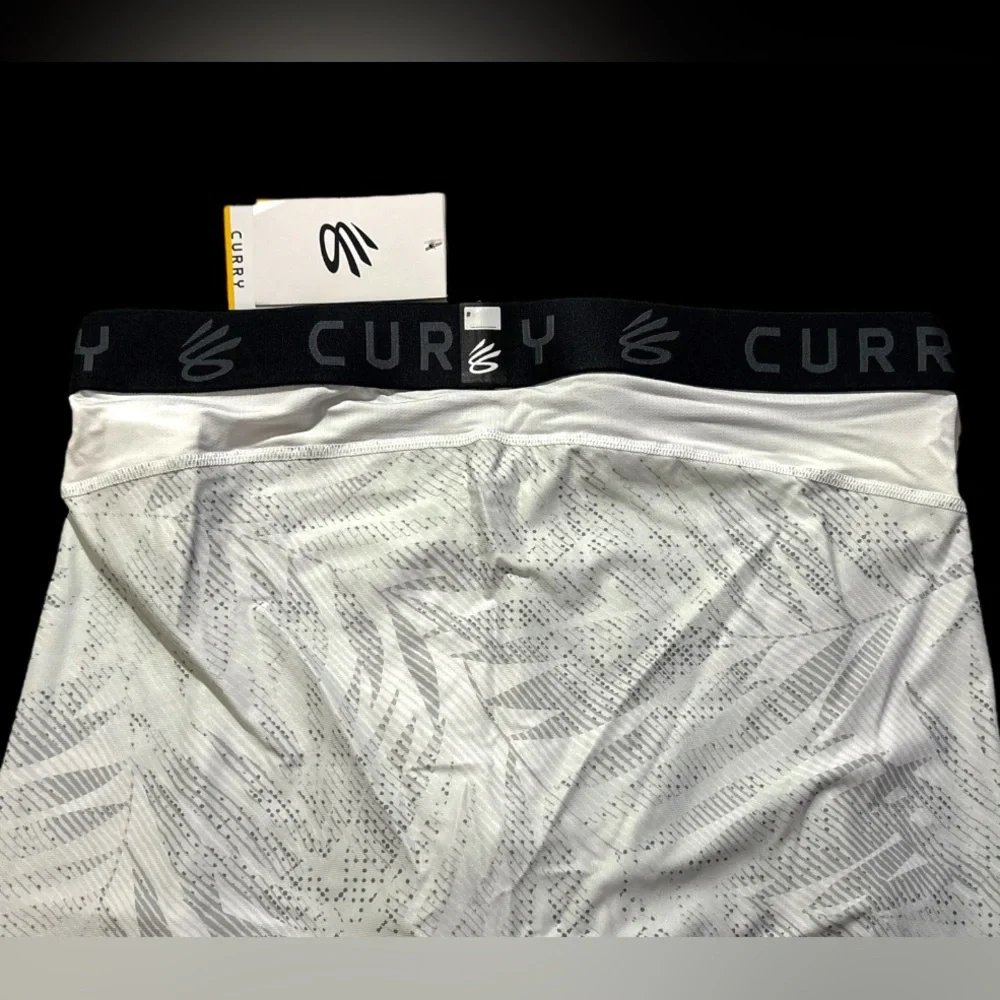Under Armour Men’s Curry HeatGear Printed Compression Shorts 1379829-101 Size XL